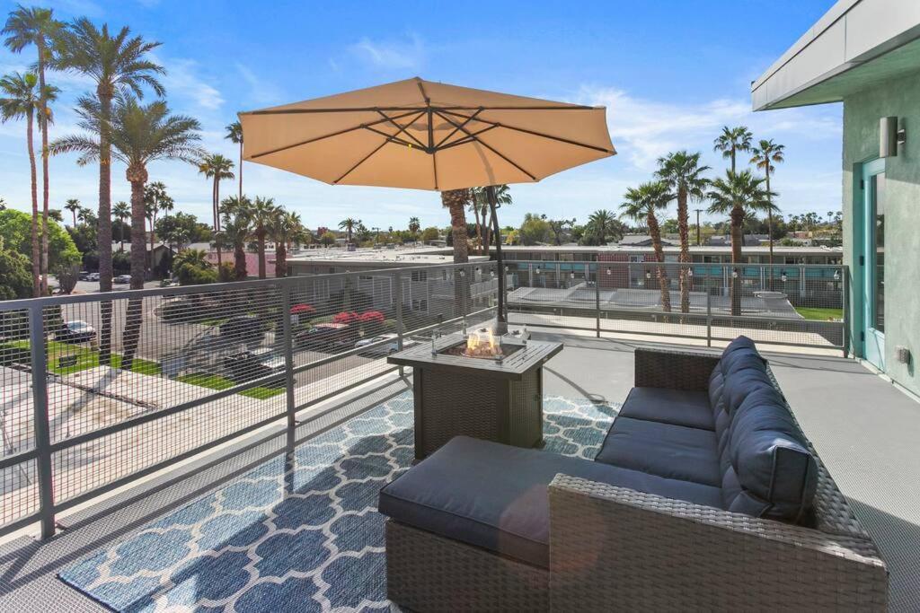 Micro Studio With Balcony & Pool View - Walk To Ot Scottsdale Exterior foto